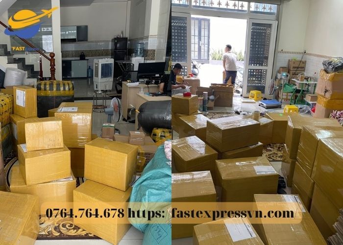 dong-goi-hang-hoa-di-my-tu-tam-ky