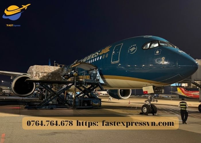 gui-hang-di-my-tai-da-lat-bang-may-bay