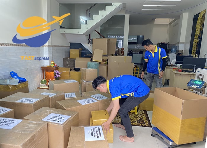 gui-hang-xach-tay-di-my