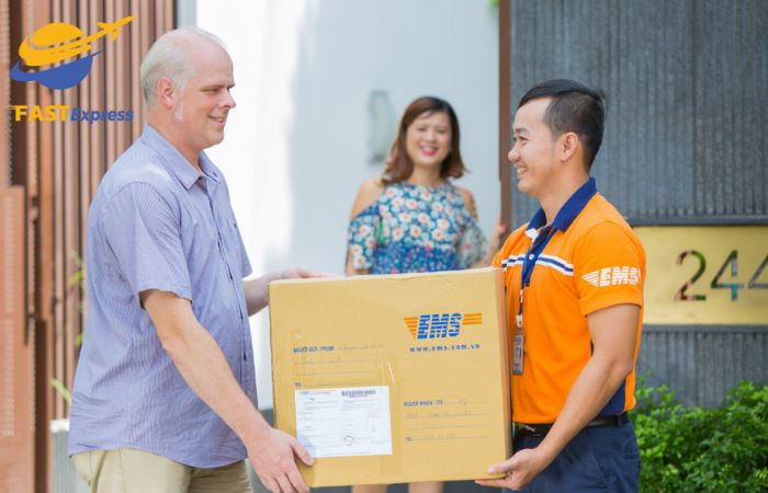 luu-y-khi-su-dung-dich-vu-chuyen-phat-nhanh-ems