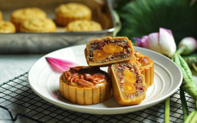 banh-trung-thu-thap-cam-nuong